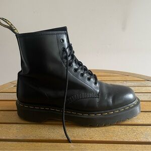 Standard Doc Marten’s size men’s 9